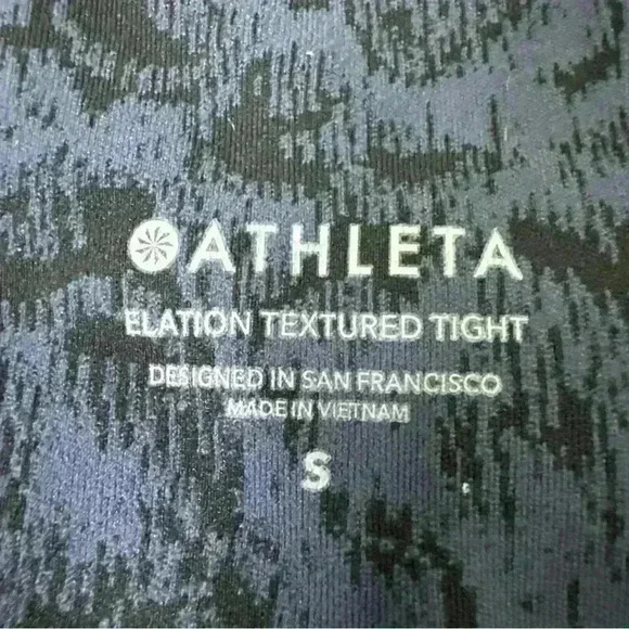 Athleta Elation Textured Legging Size Small – Floral Print, Pockets, Compression - Picture 6 of 8